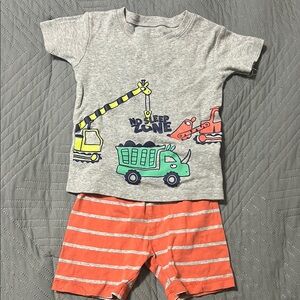 Gray Graphic T-Shirt and Orange Striped Shorts Set